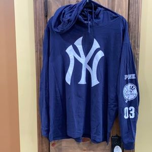PINK/Yankees Lind sleeve t-shirt